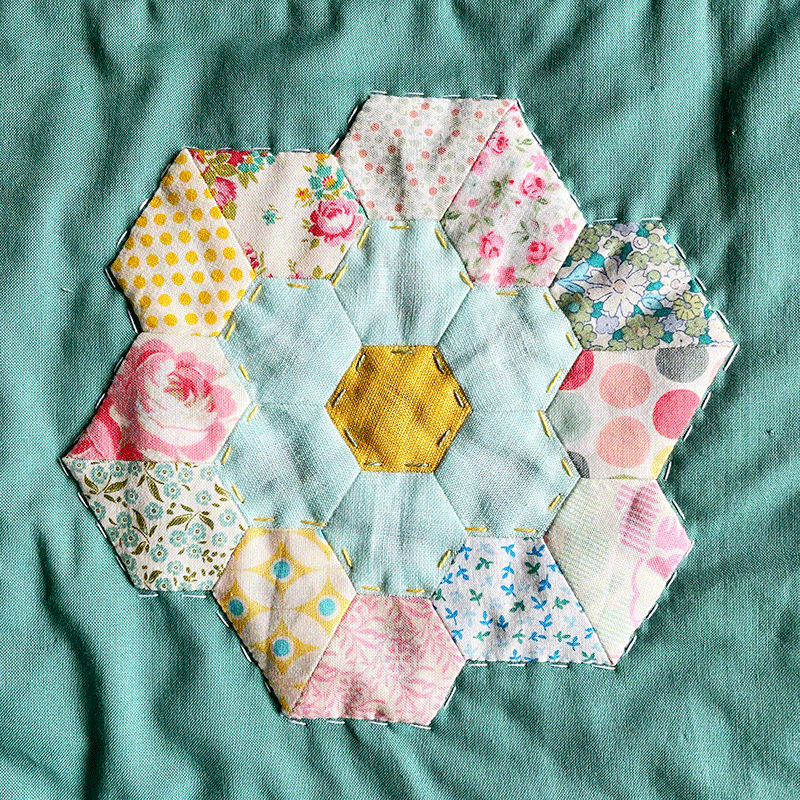 Quilted Smiley Love 2Pc Set